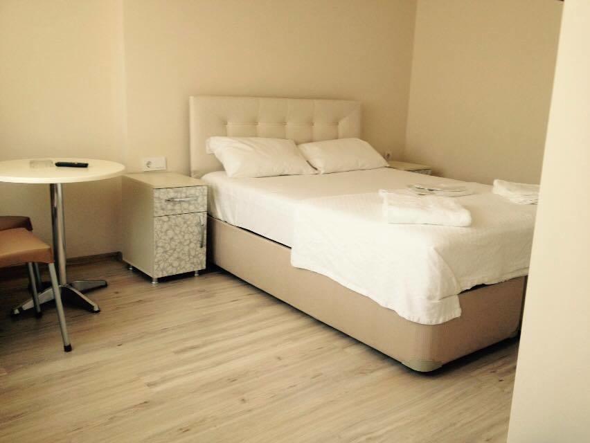 Cicekli Yali Hotel Бююкада Номер фото