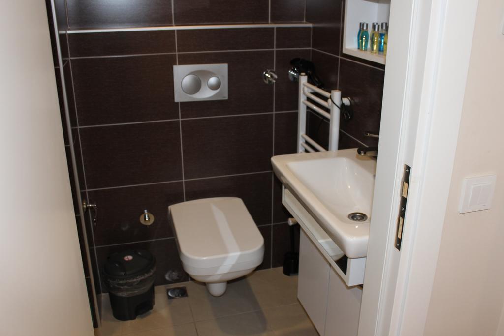 Cicekli Yali Hotel Бююкада Номер фото