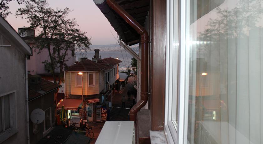 Cicekli Yali Hotel Бююкада Номер фото