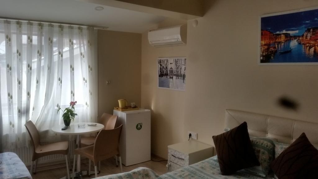 Cicekli Yali Hotel Бююкада Экстерьер фото